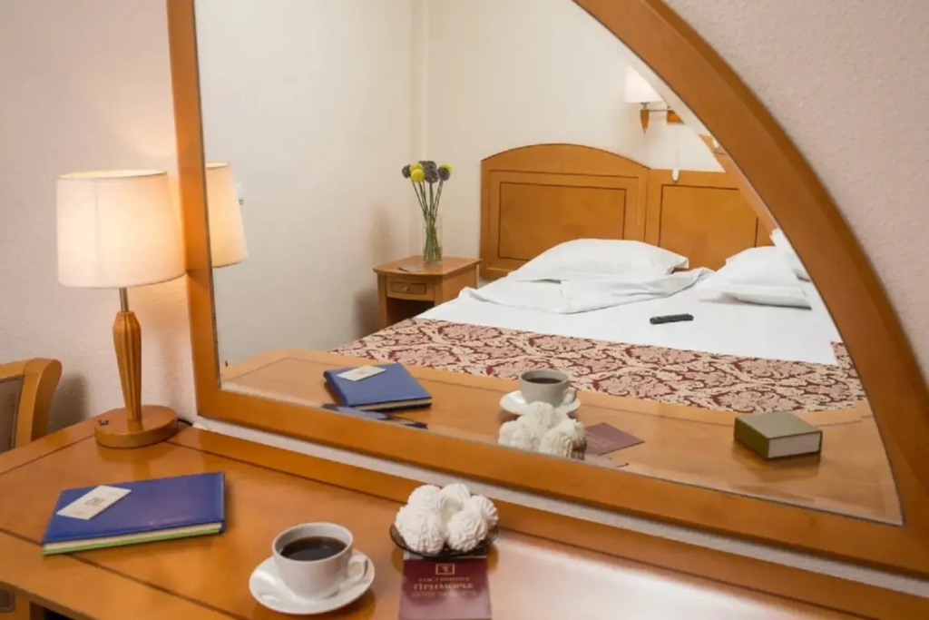 With a lunch box breakfast Double room (full double bed)