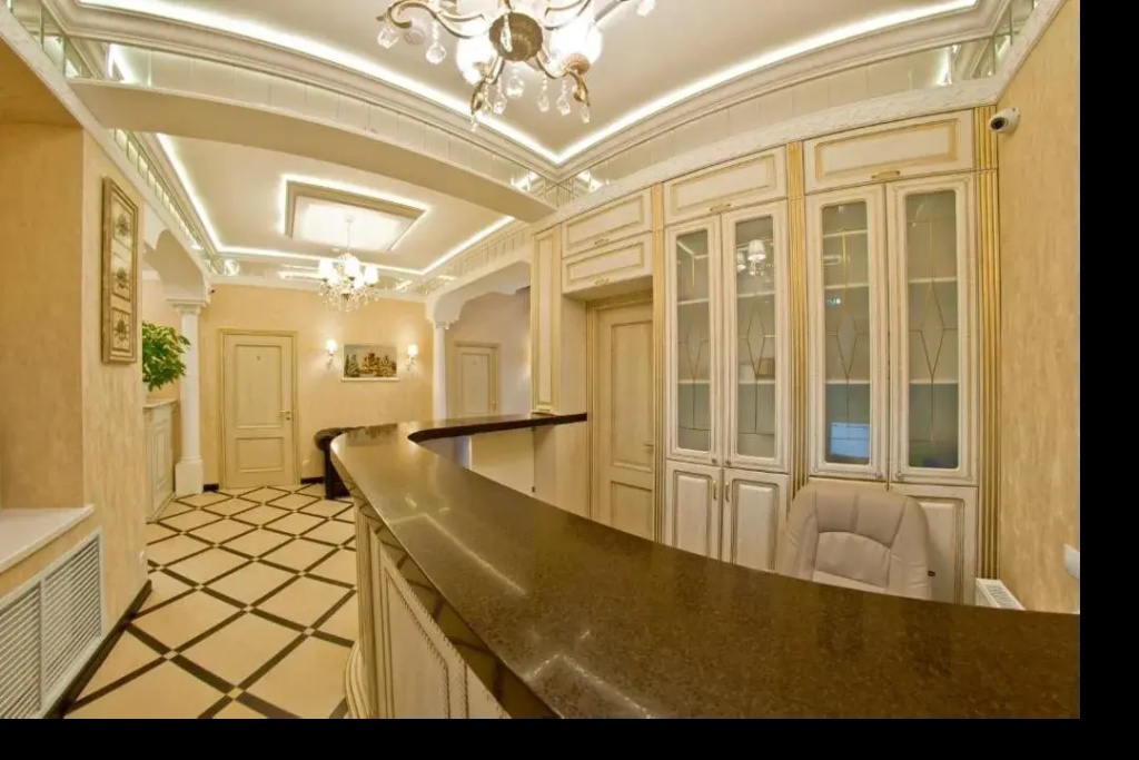 Lobby & Reception