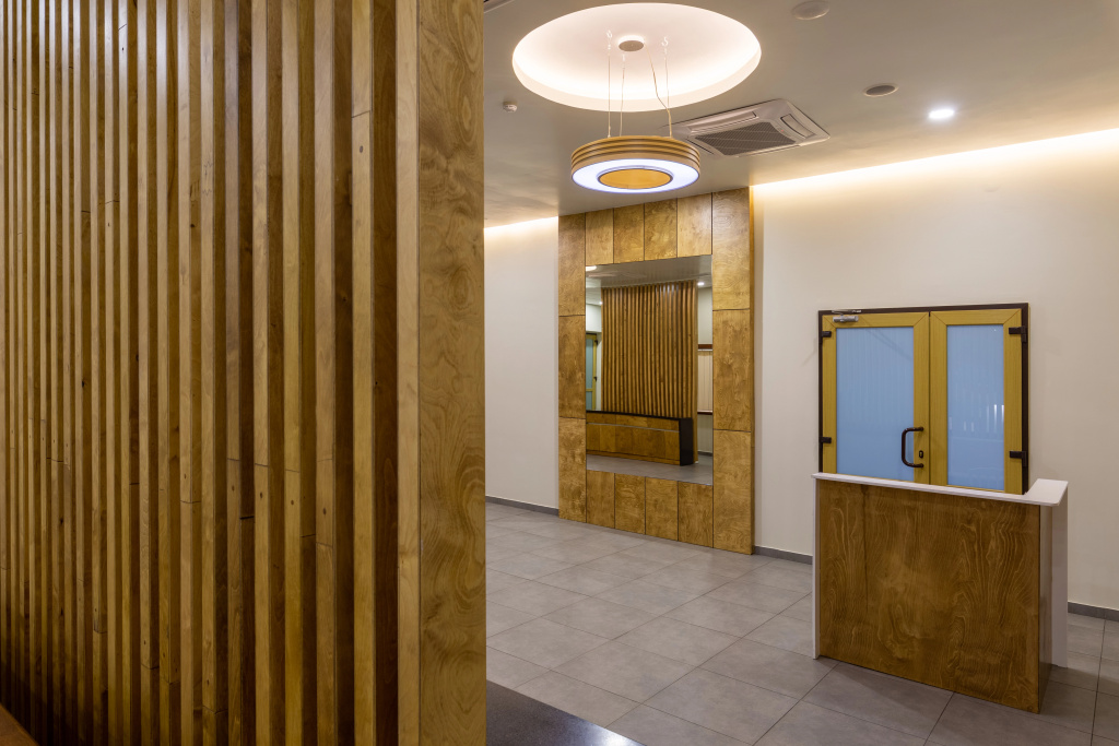 Lobby & Reception