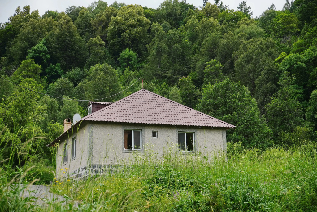 3 Bedrooms Cottage with balcony and with garden view