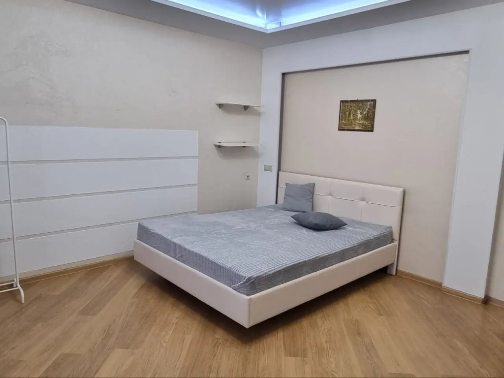 Квартира четырехкомнатная возле парка Сады Мечты — фото