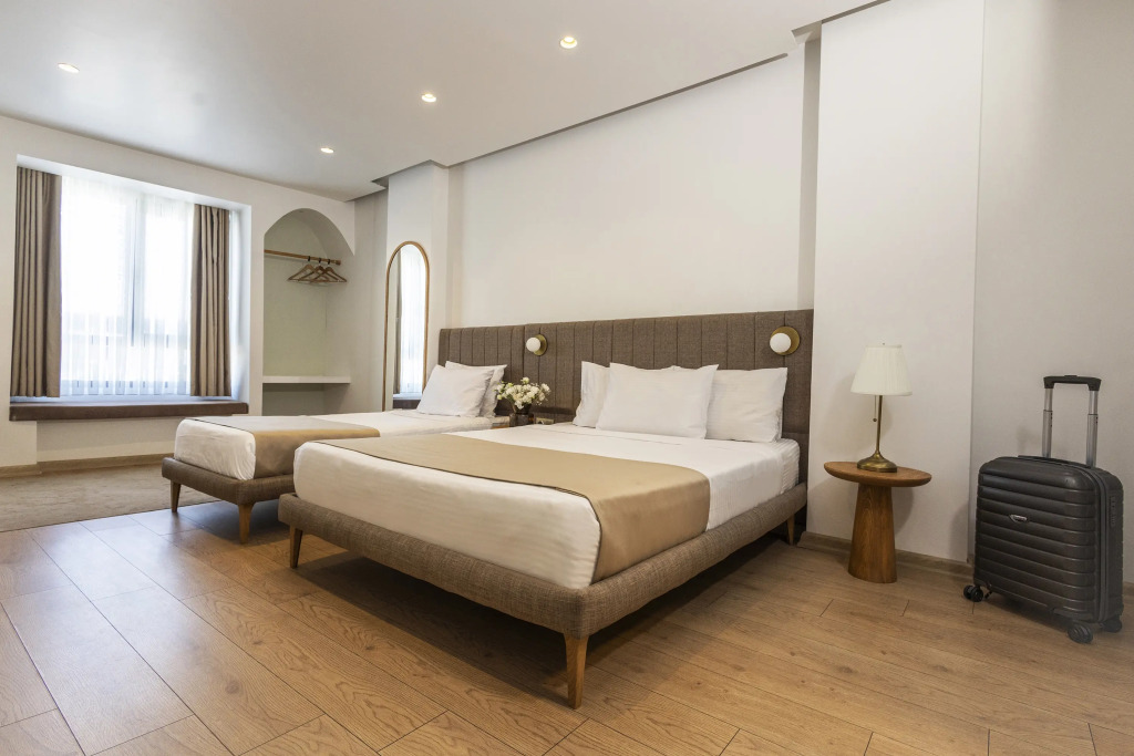 Meshk Airport Hotel — фото