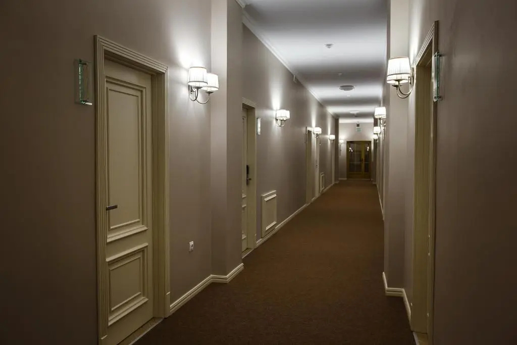 Lobby & Reception