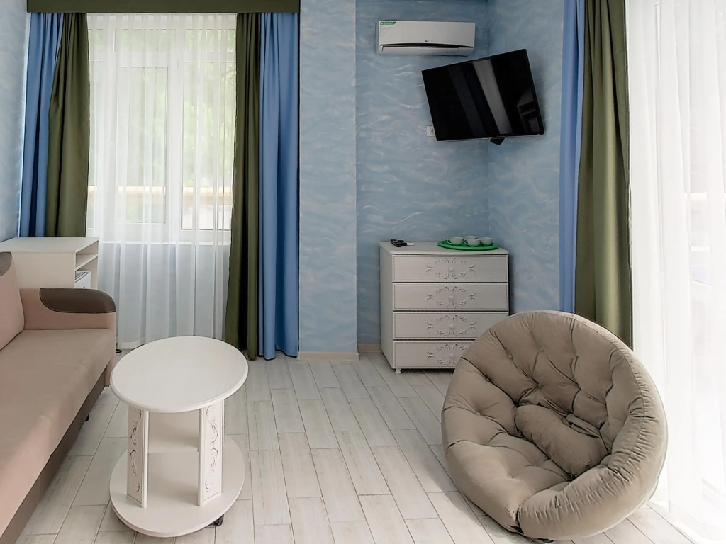 Семейный люкс с 2 комнатами с балконом в Хризантема