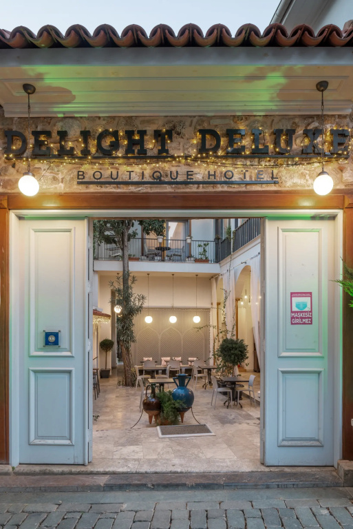 Delight Deluxe Boutique Hotel