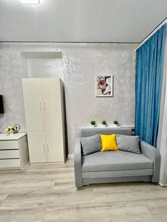 Квартира Просторная 2-к., 3 кровати - фото 4