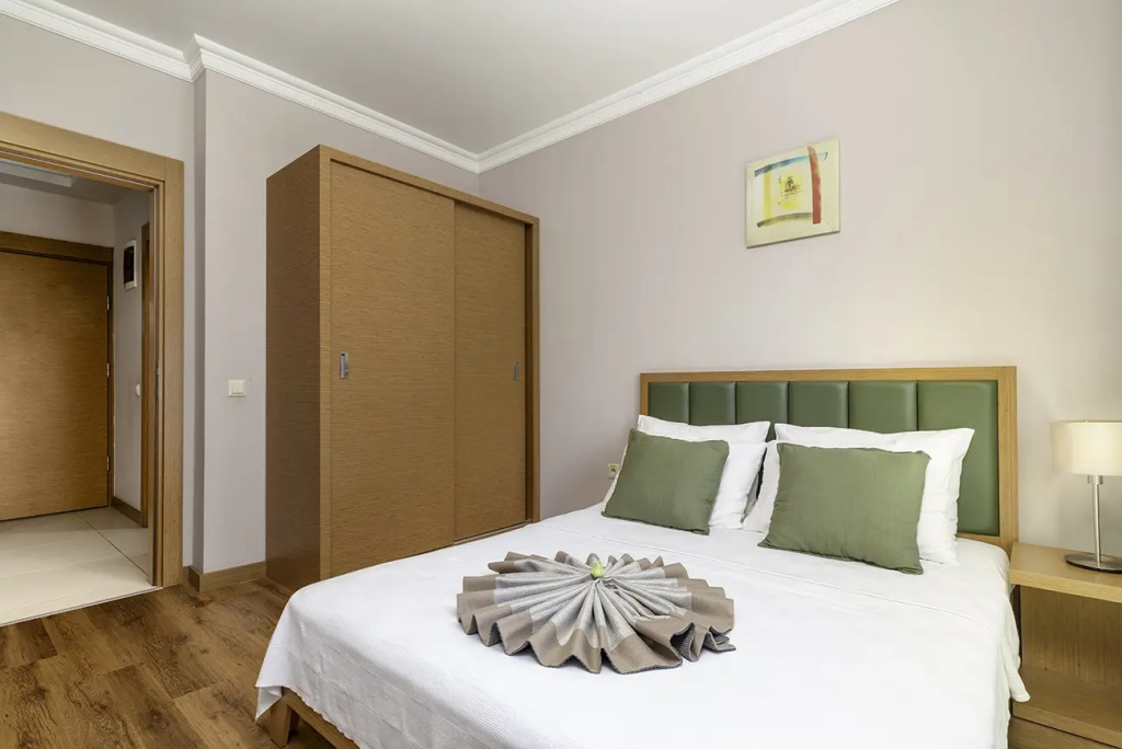 2 Bedrooms Double Apartment with balcony (full double bed)
