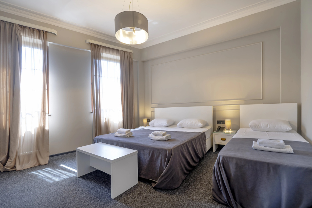 2 Bedrooms Suite