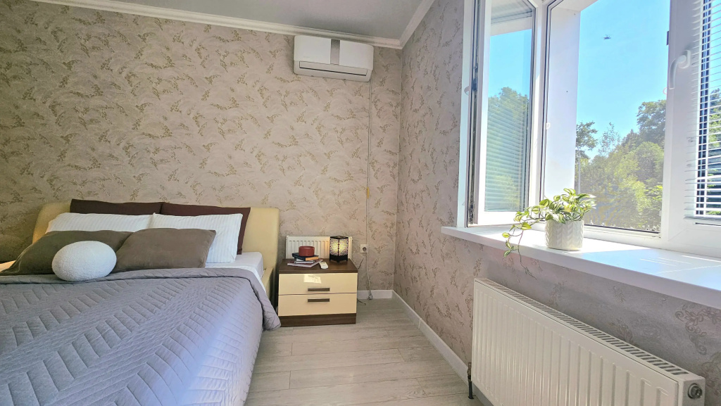 Квартира Urban Apartments 2-х комнатная рядом с метро и базой отдыха у леса — фото