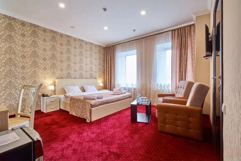 Deluxe Suite