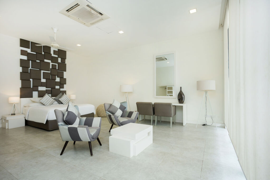 Green Turtle Villa By The Serendipity Collection