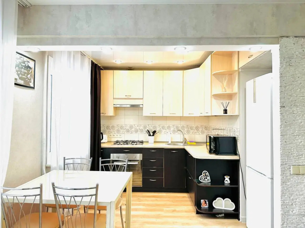 Квартира 2-комнатная квартира в центре Ангарска — где бизнес встречается с уютом - фото 12