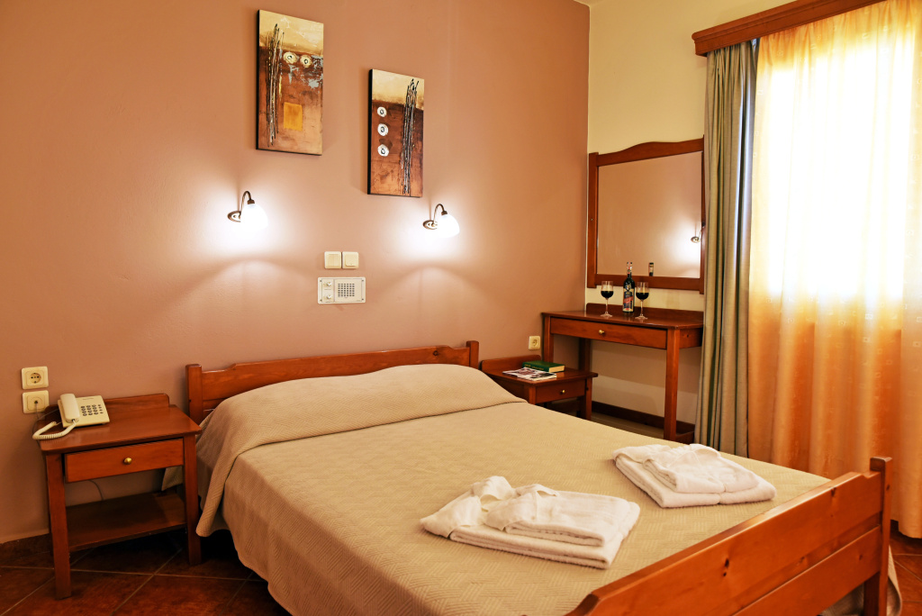 1 Bedroom Apartment with balcony and with sea view
