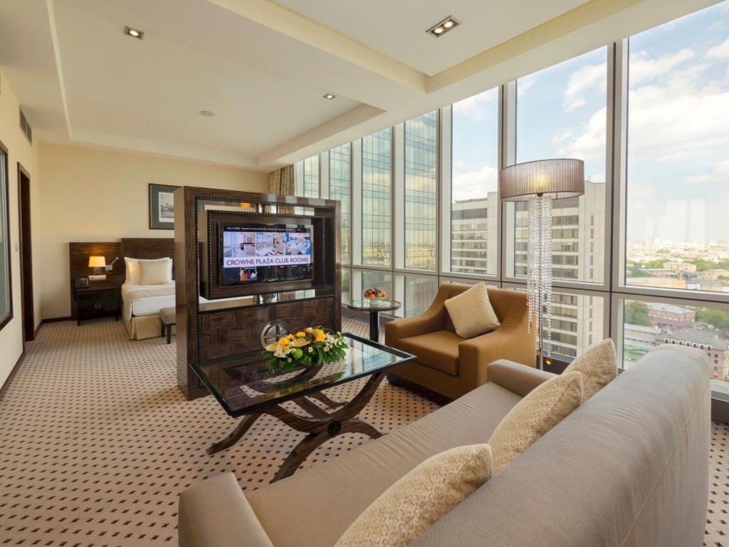 Plaza Garden Moscow WTC Hotel Room Type - Double Club Junior Suite full double bed