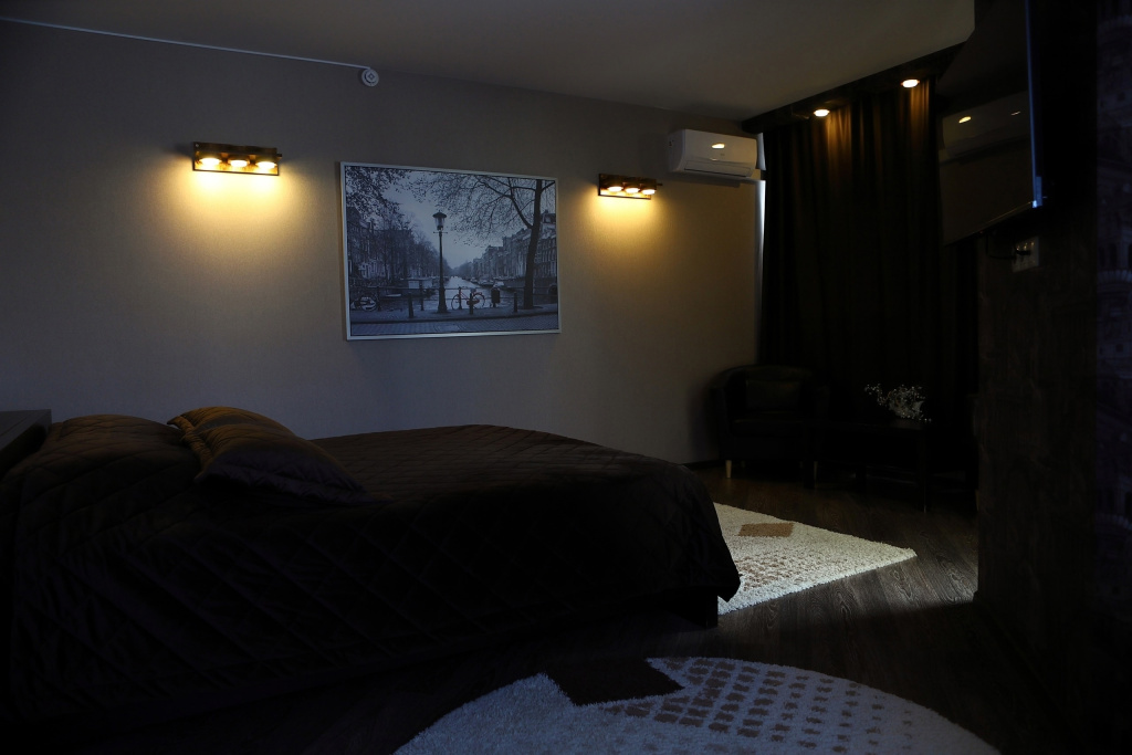 Double Suite with city view (full double bed)