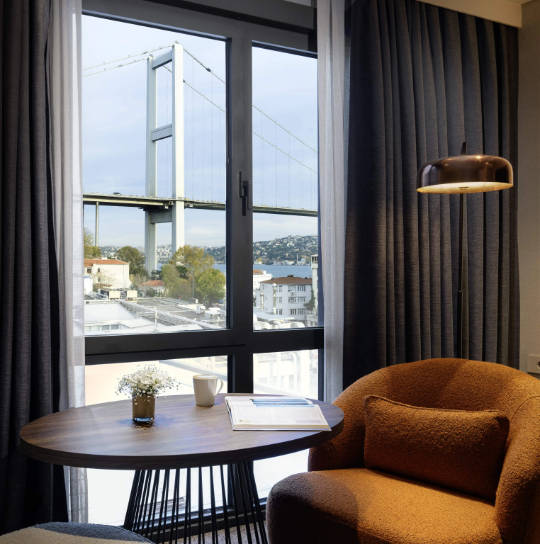 Crowne Plaza Istanbul Ortakoy Bosphorus, an IHG Hotel — фото
