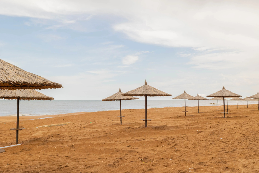 Beach & Waterfront