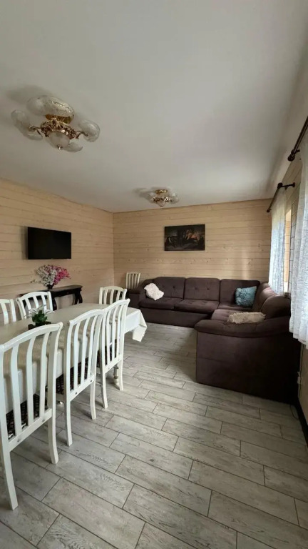 Шестиместное шале с балконом в Moon House
