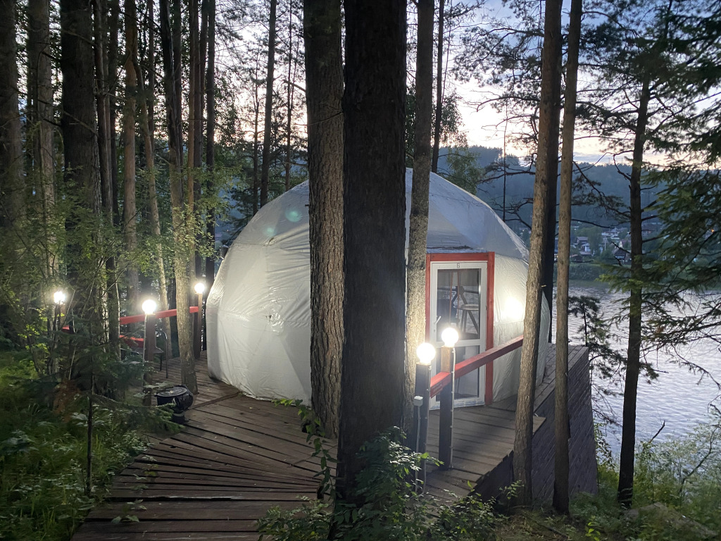 Шале с красивым видом из окна в Брусника