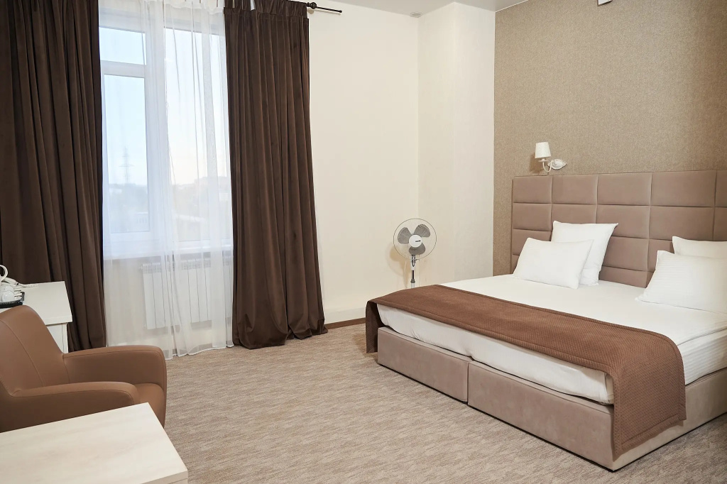 Gulliver Hotel Room Type - Double Junior Suite full double bed