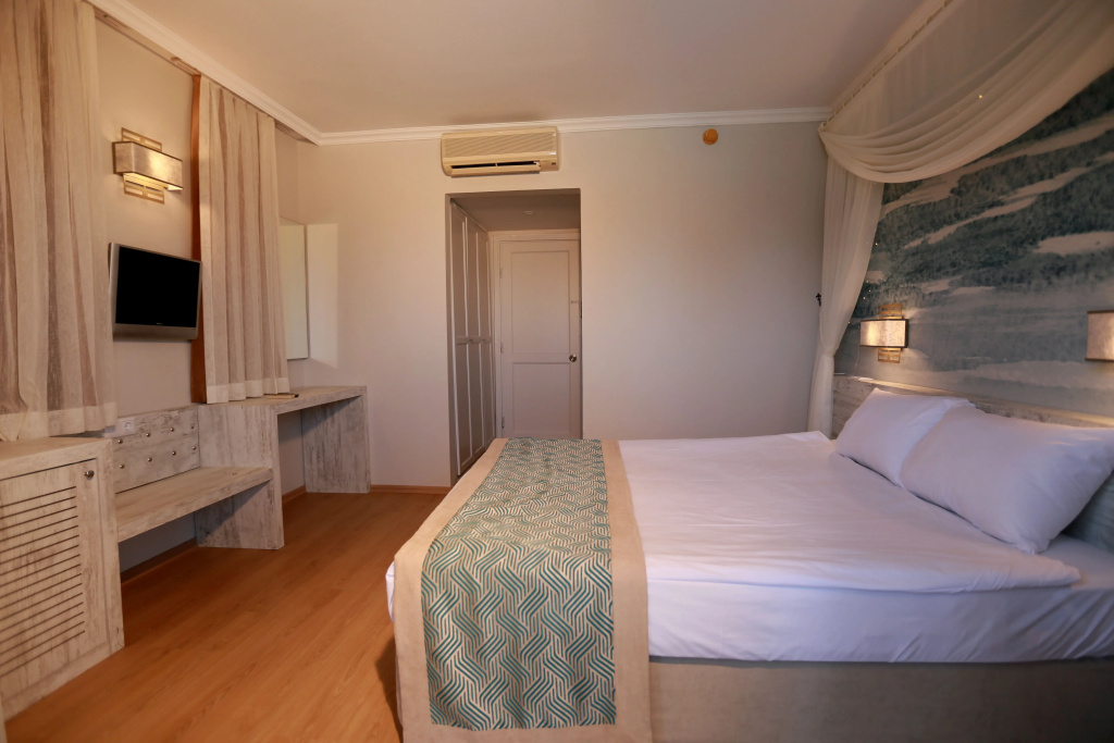 Economy room