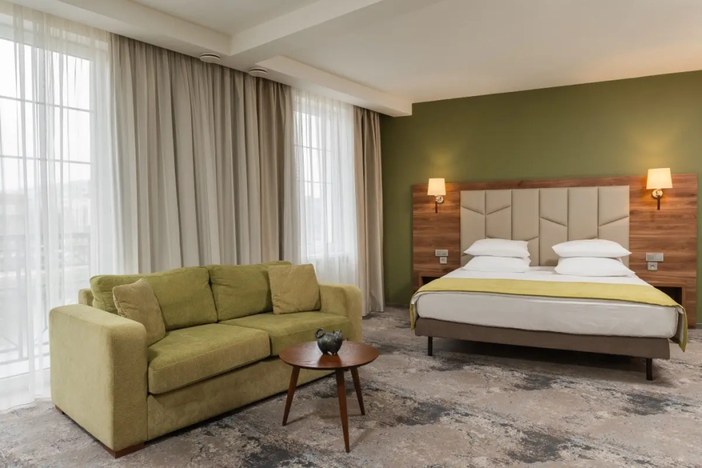 Hotel Kaiserhof Room Type - Junior Double room with river view full double bed