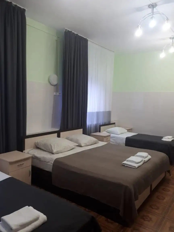 №20 Standard Quadruple room