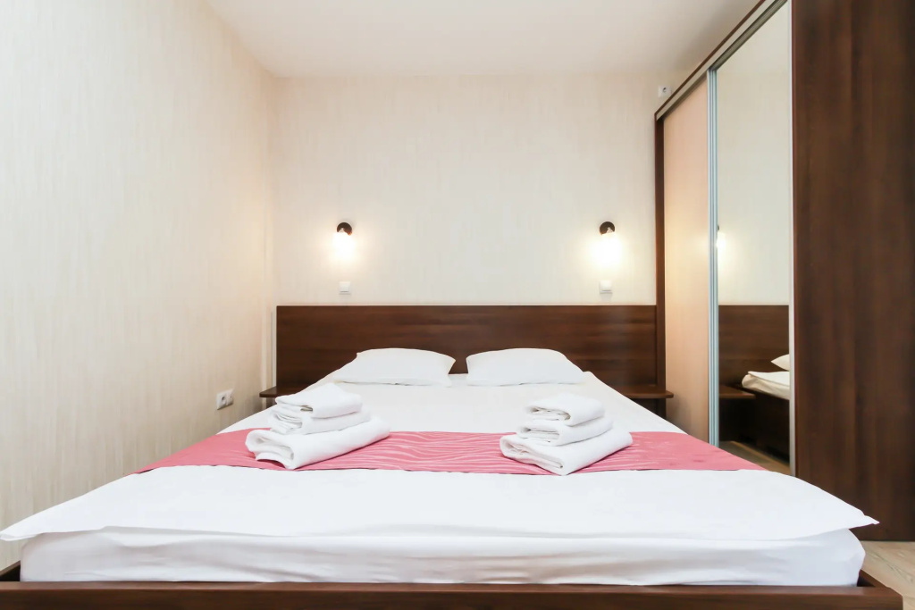 Avenu Hotel - Tap to explore photos