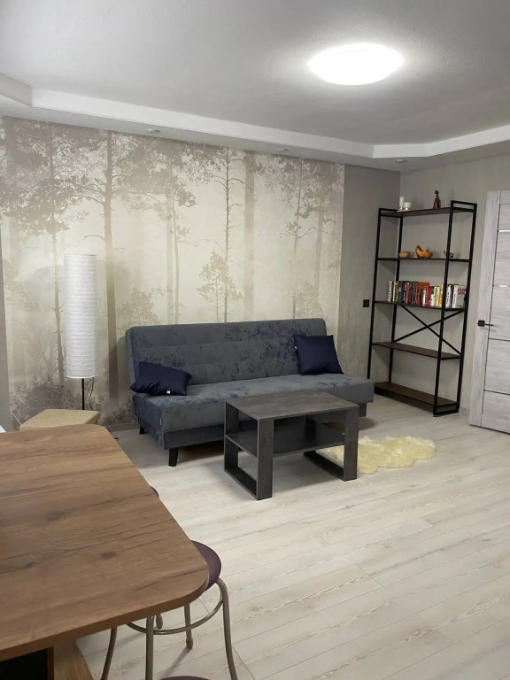 V Nyrobe Flat — 2