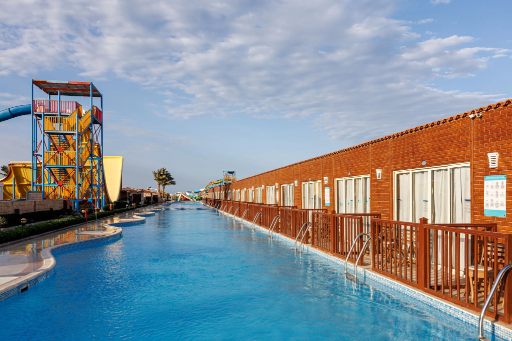 Solara Aqua Park Resort by SUNRISE — фото
