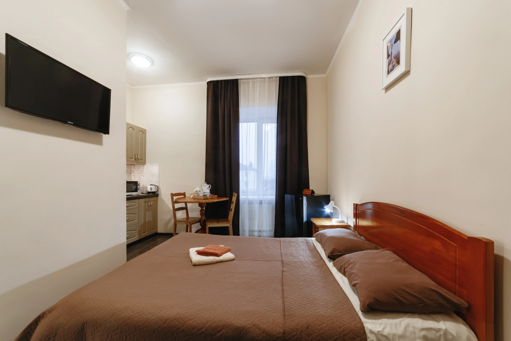 Double Studio (full double bed)