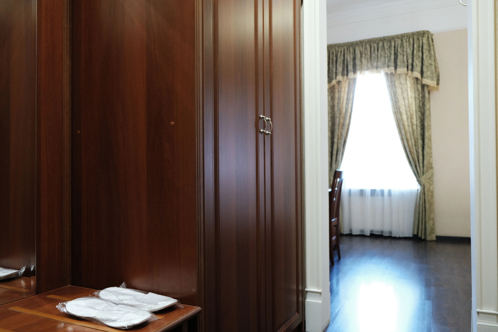Lobby & Reception