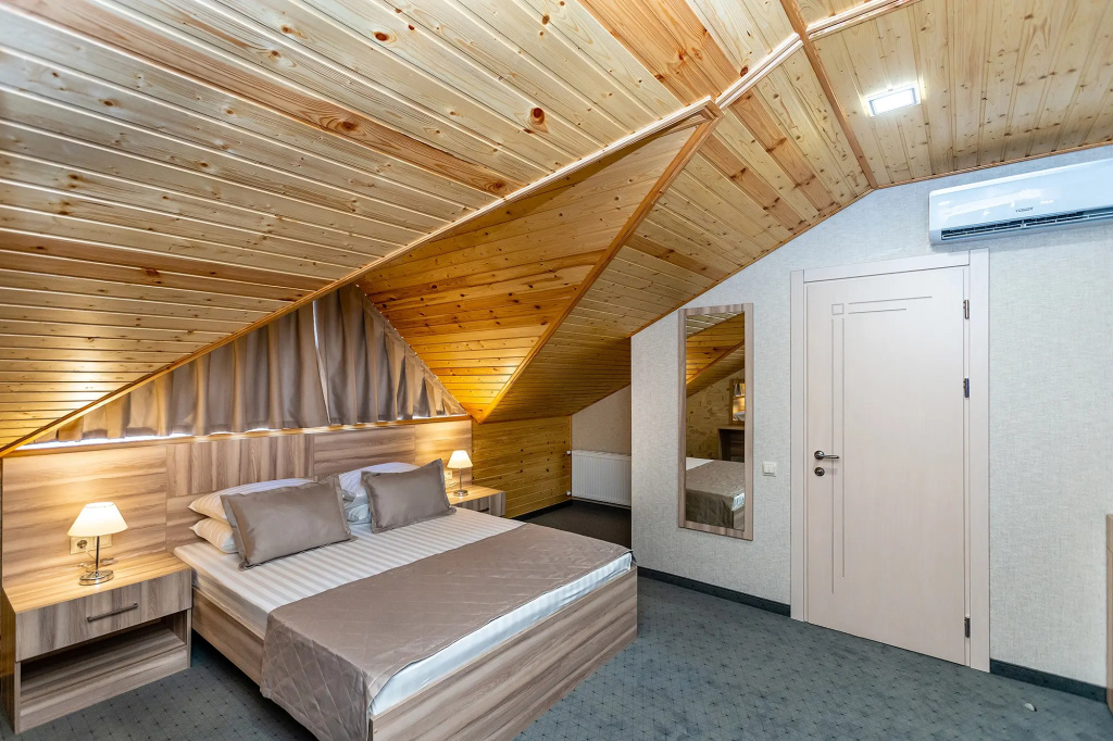 Bellagio Hotel Room Type - Standard Double Attic room full double bed
