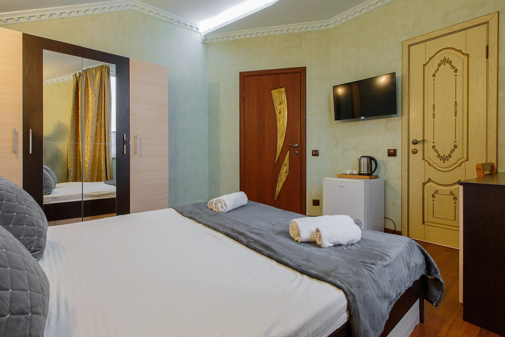 Superior Double room with view (full double bed)