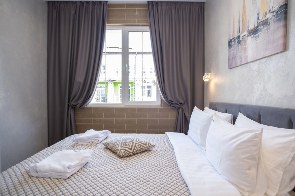 Апартаменты RED APARTMENTS Арт Лайт Сити апартамент Айвазовский — фото