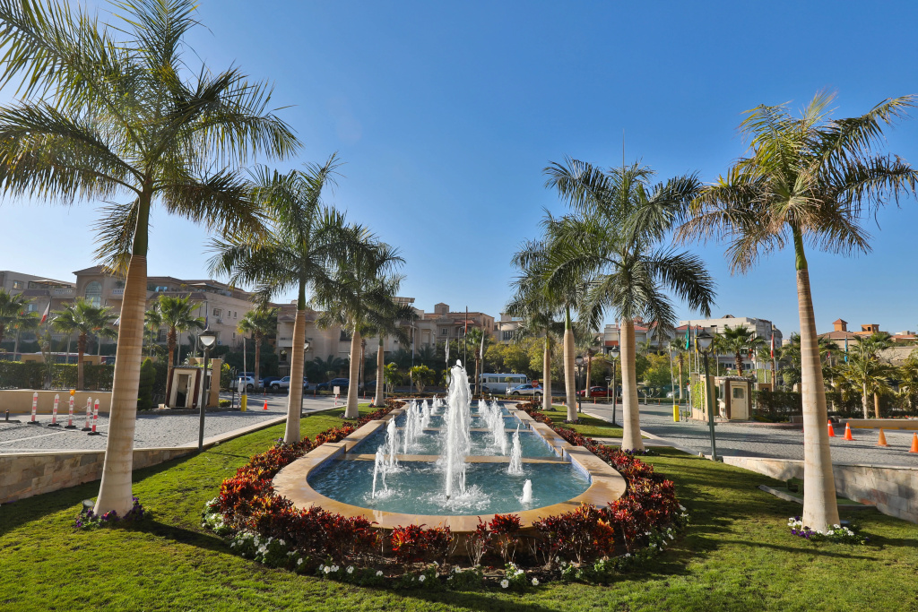 Triumph Luxury Hotel - 3