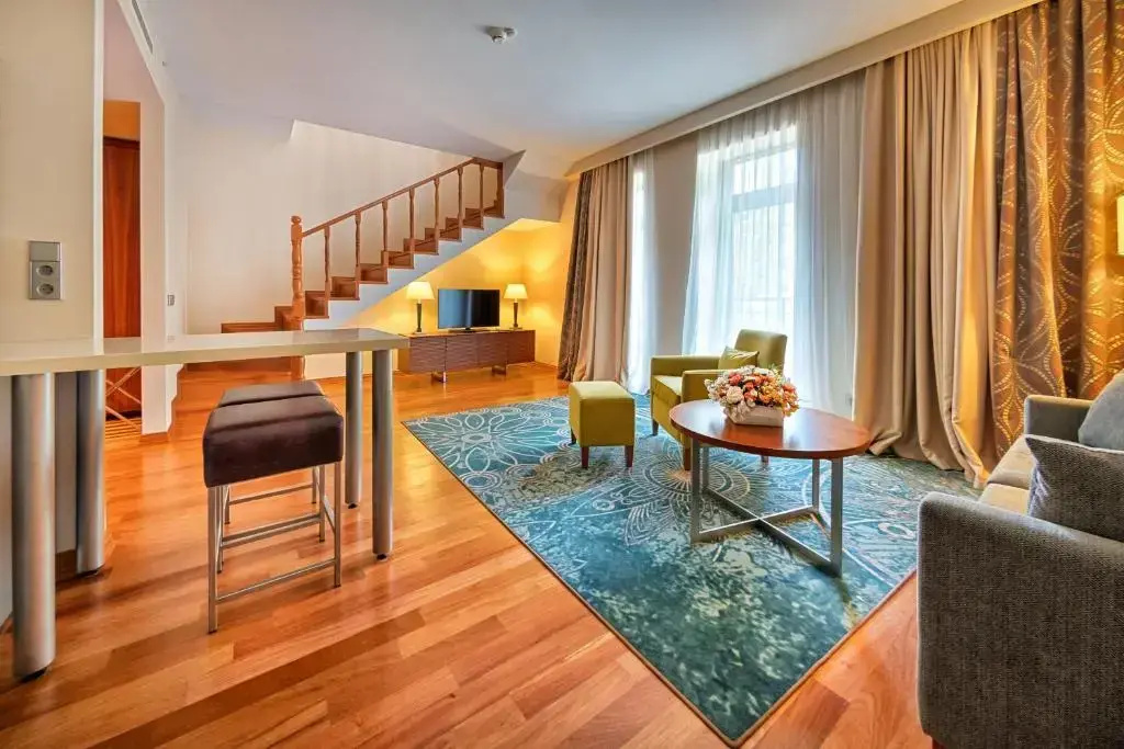 Hotel Crowne Plaza Borjomi by IHG - Chambres