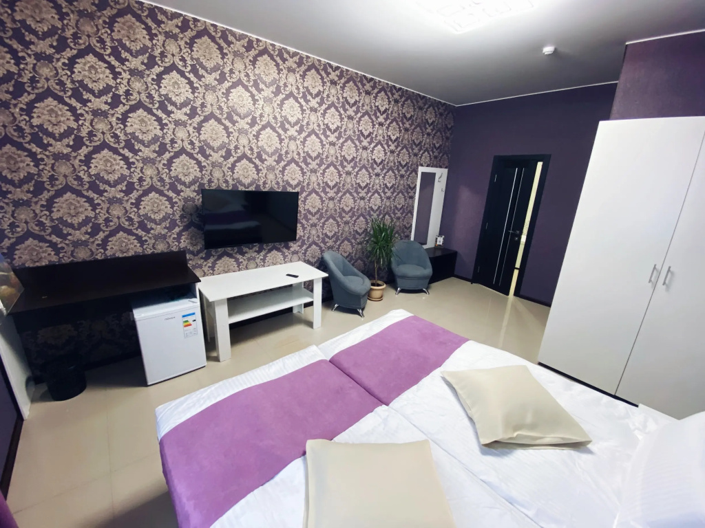 Deluxe 213 Double room (full double bed)