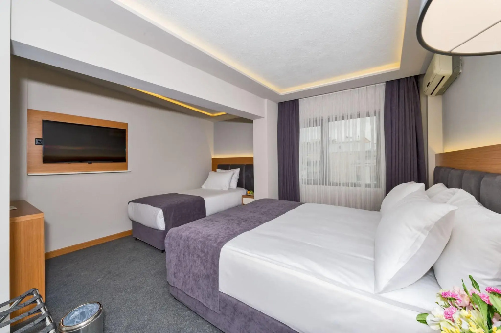 Bergama Hotel — фото