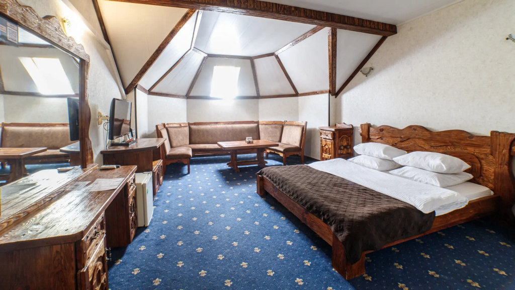 Comfort Double Attic room (full double bed)