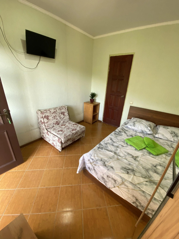 Standard Double room with balcony and with courtyard view (full double bed)