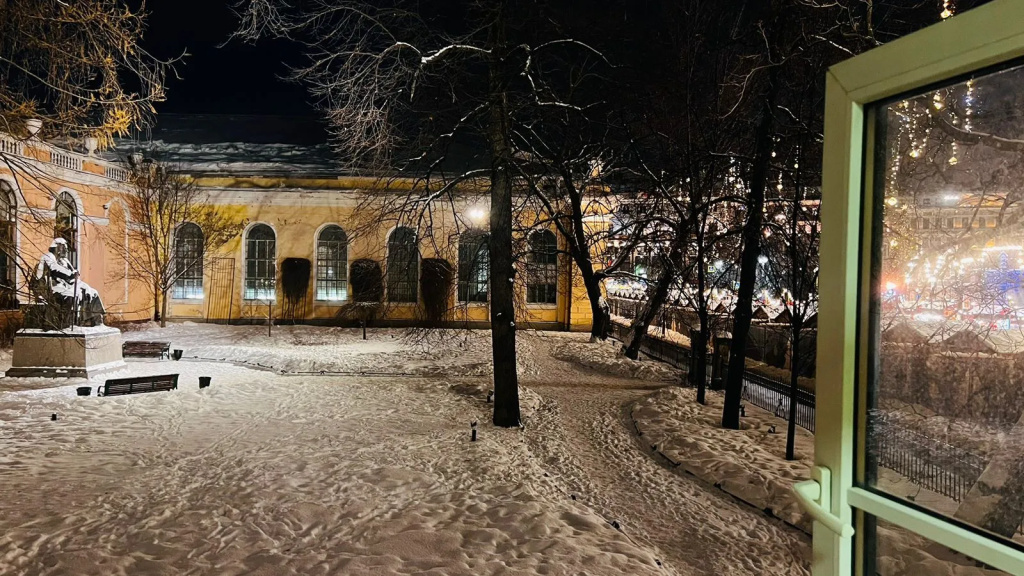 Меблированные комнаты В сердце Питера на Итальянской — фото