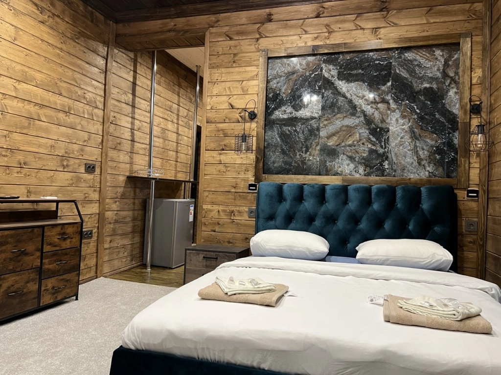 Double Junior Suite (full double bed)