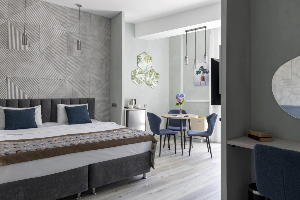 Bergs Spa and Сonference Hotel Room Type - Deluxe Double room with balcony and with city view twin beds