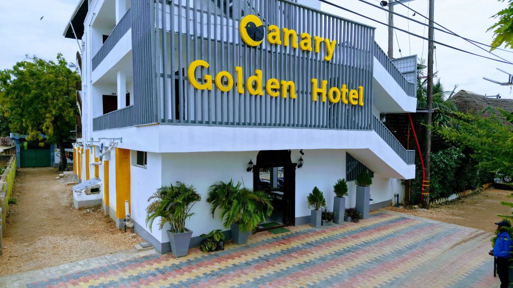 Canary Golden Hotel