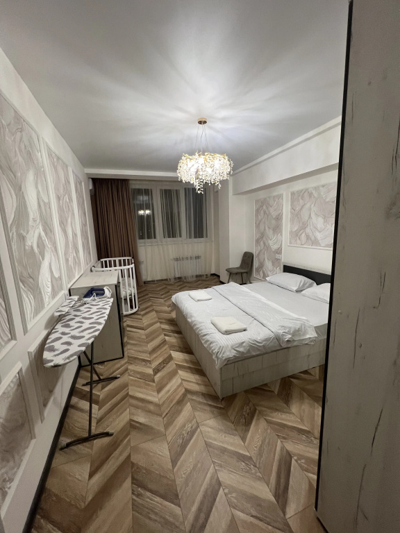 Downtown With 2 Bedrooms And 1 Living Room Flat