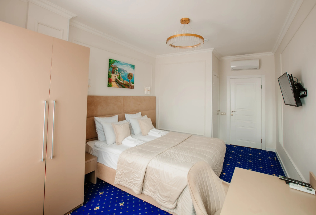 Lyum'er Butik-Hotel Room Type - Standard Double room with courtyard view full double bed