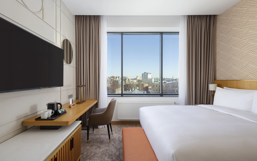DoubleTree Moscow Arbat Hotel Room Type - Standard Double room full double bed