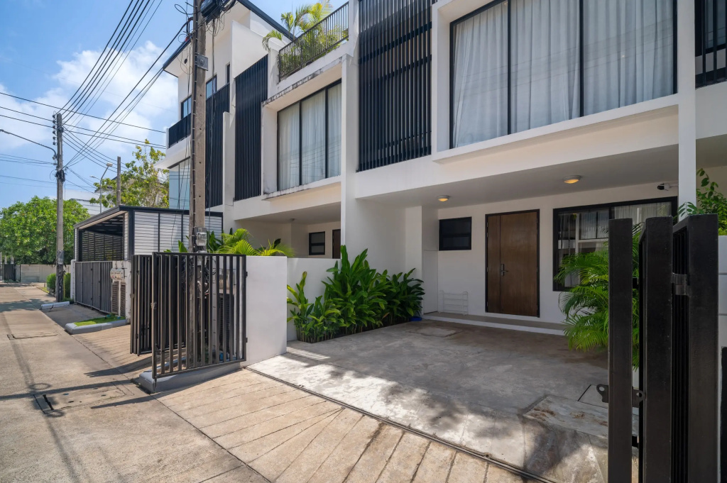 Laguna Parkside Residences in Laguna by Banyan Living — фото