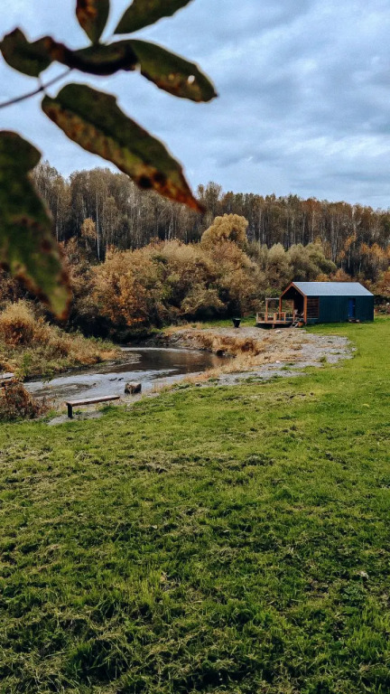 Шале А-фрейм с панорамным остеклением и террасой - фото 23